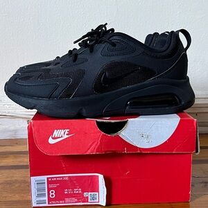 W Air Max 200 - Black - Size 8